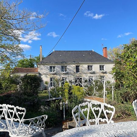 Chambre De Charme Dans Un Jardin De 1500M2 Nueil-sur-Layon Exteriör bild