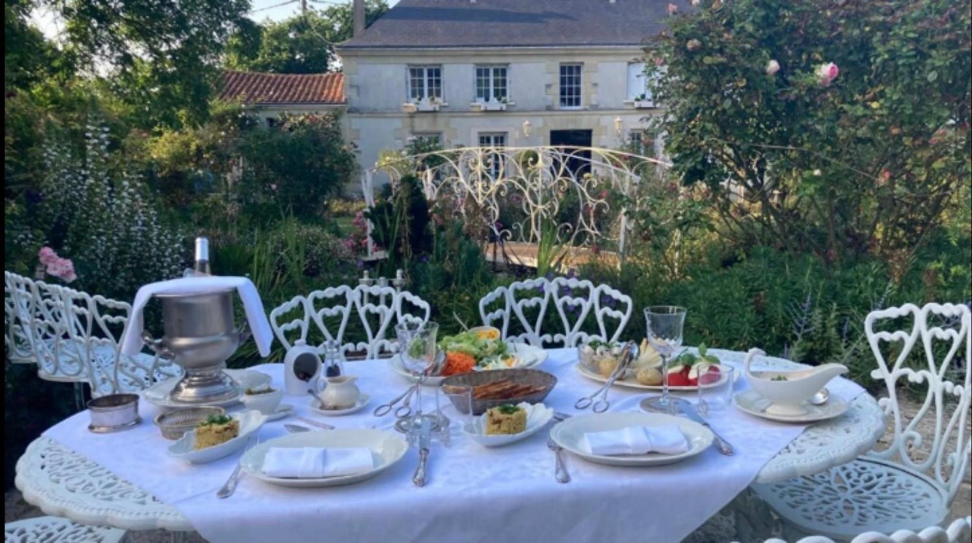 Chambre De Charme Dans Un Jardin De 1500M2 Nueil-sur-Layon Exteriör bild