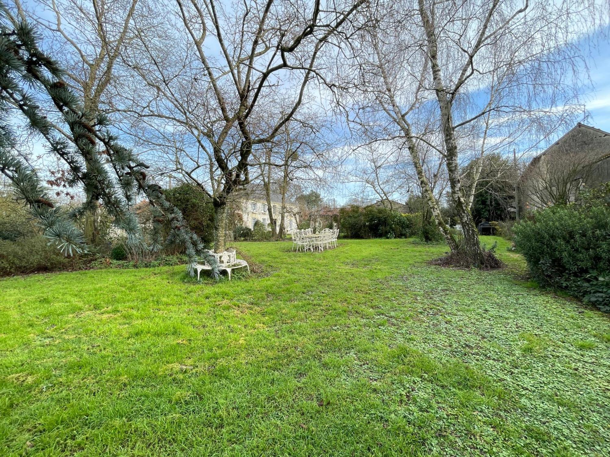 Chambre De Charme Dans Un Jardin De 1500M2 Nueil-sur-Layon Exteriör bild